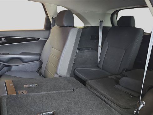 Used 2019 Kia Sorento FWD w/ LX Convenience Package image 19