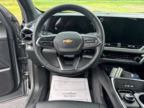 Used 2026 Chevrolet Equinox LT w/ Convenience Package II AWD/4WD image 16