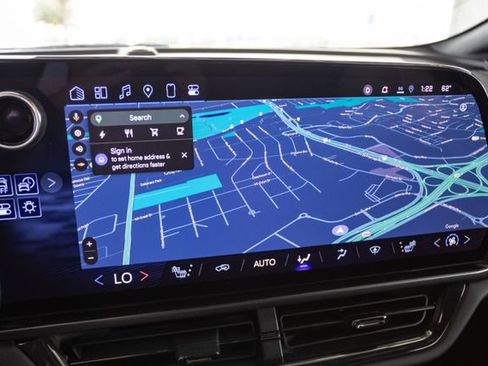 Used 2024 Chevrolet Equinox EV RS image 17