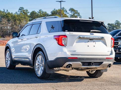 Certified 2023 Ford Explorer Limited w/ Equipment Group 301A image 5