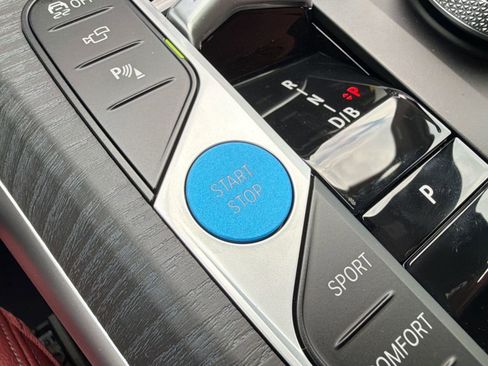 New 2026 BMW i4 eDrive40 w/ M Sport Package RWD image 18