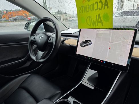 Used 2018 Tesla Model 3 Long Range image 11
