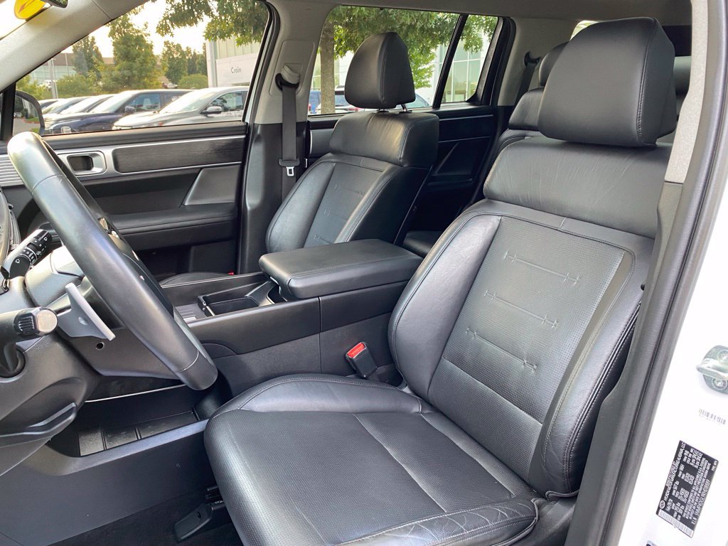 Used 2024 Hyundai Santa Fe Limited AWD/4WD image 23