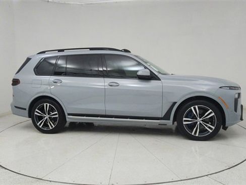 Used 2026 BMW X7 xDrive40i image 1