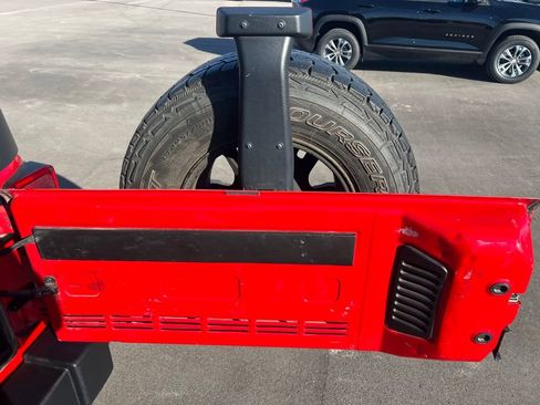 Used 2014 Jeep Wrangler Unlimited Sport image 22