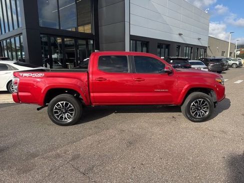 Used 2021 Toyota Tacoma TRD Sport AWD/4WD image 2