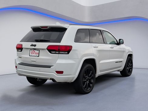 Used 2019 Jeep Grand Cherokee Altitude AWD/4WD image 9