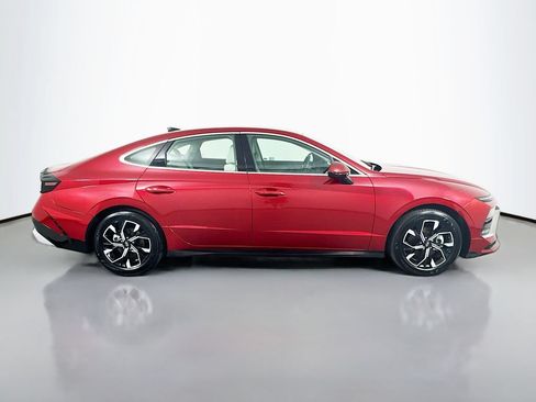 Used 2025 Hyundai Sonata SEL FWD image 4