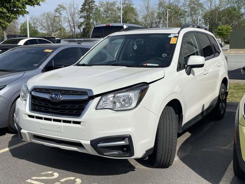 Used 2017 Subaru Forester 2.5i Premium w/ All-Weather Package image 2