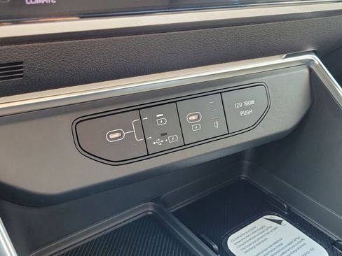 New 2026 Kia Carnival SX Prestige FWD image 34