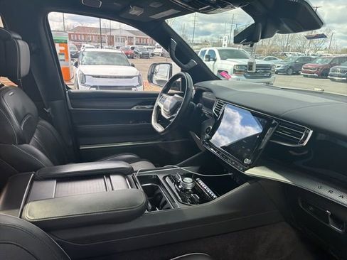 Used 2022 Jeep Grand Wagoneer Series II w/ Quick Order Packagew 28T image 13