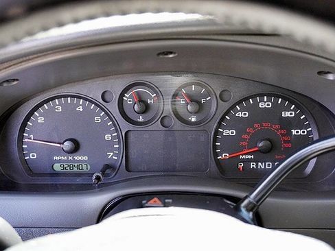 Used 2011 Ford Ranger XLT RWD image 30