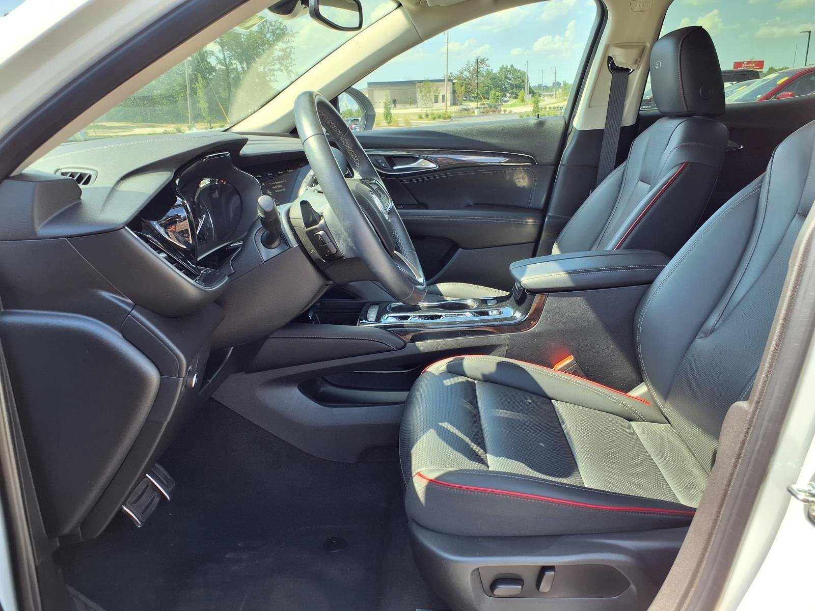 Used 2023 Buick Envision Essence w/ Sport Touring Package AWD/4WD image 21