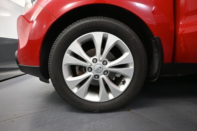 Used 2014 Kia Soul + w/ Primo Package FWD image 12