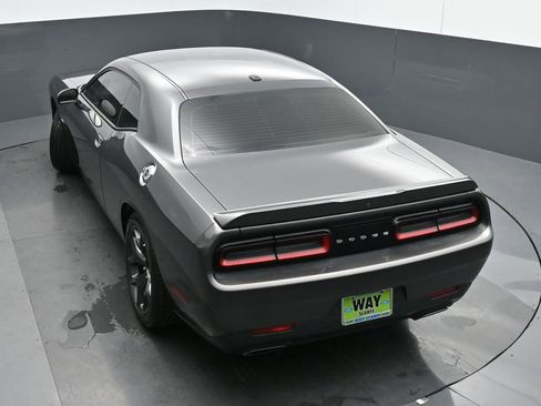 Used 2019 Dodge Challenger R/T image 35