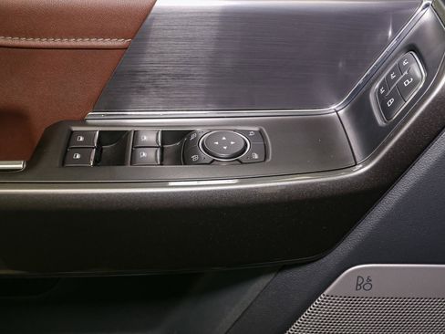 Used 2021 Ford F150 Lariat w/ Max Trailer Tow Package image 43