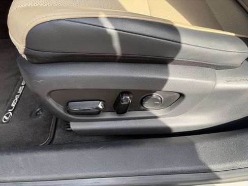 Used 2019 Lexus ES 350 w/ Premium Package FWD image 15