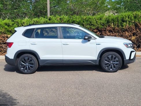 Used 2022 Volkswagen Taos S w/ IQ Drive S Package FWD image 4