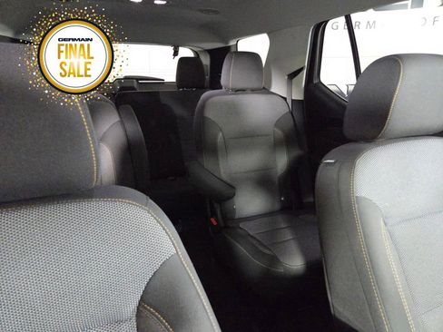 Used 2020 Chevrolet Traverse LT image 17