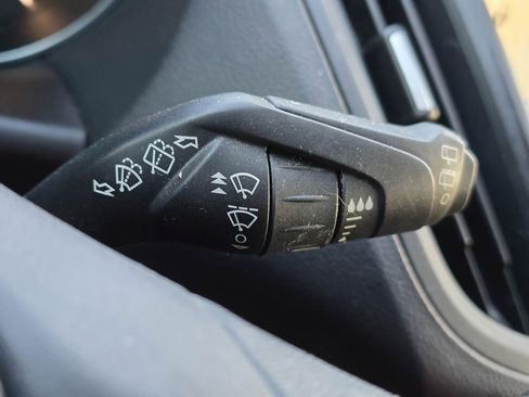 Used 2019 Ford Escape SEL image 23