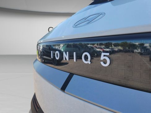 New 2026 Hyundai Ioniq 5 SEL image 28