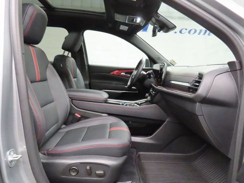 Used 2024 Chevrolet Traverse RS w/ LPO, Floor Liner Package image 34