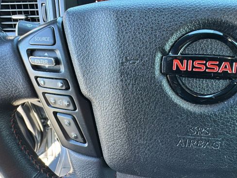 Used 2021 Nissan Titan PRO-4X w/ Pro-4x Convenience Package image 19