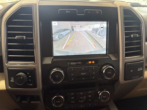 Used 2019 Ford F250 Lariat w/ Chrome Package image 21