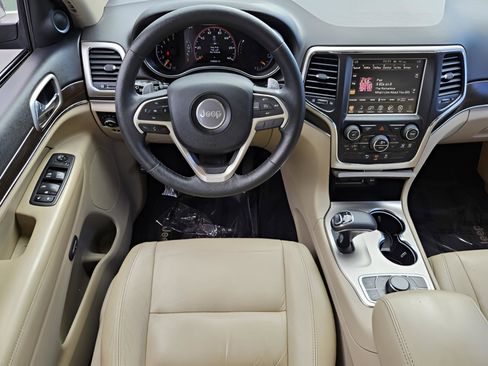 Used 2014 Jeep Grand Cherokee Limited image 8