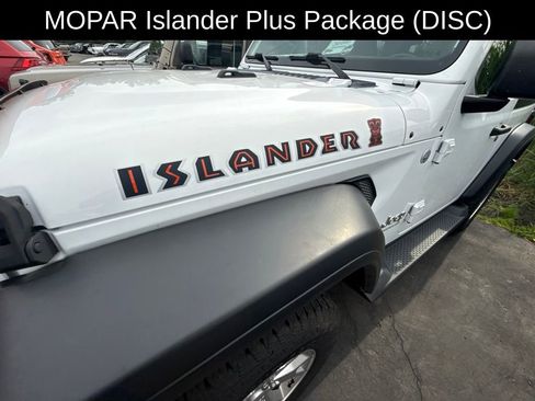Used 2021 Jeep Wrangler Sport AWD/4WD image 6