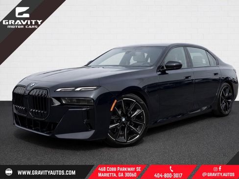 Used 2025 BMW 750e xDrive image 1
