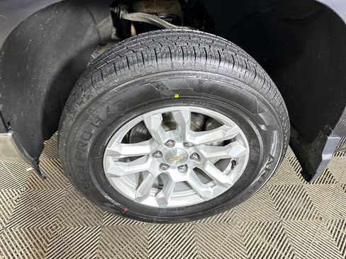 Used 2023 Chevrolet Silverado 1500 LT image 10