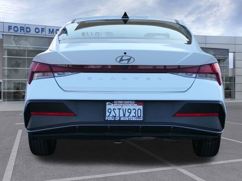 Used 2024 Hyundai Elantra SEL image 6