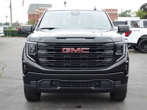 Used 2024 GMC Sierra 1500 Pro w/ Graphite Edition AWD/4WD image 5