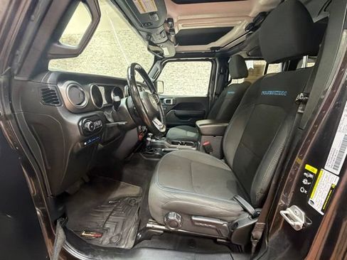 Used 2021 Jeep Wrangler Unlimited Rubicon 4xe w/ Cold Weather Group AWD/4WD image 17