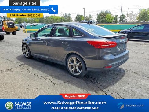 Used 2015 Ford Focus Titanium FWD image 3