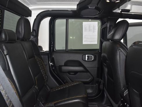Used 2021 Jeep Gladiator Overland image 29