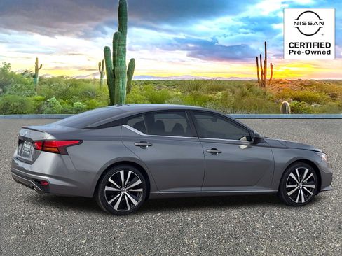 Certified 2021 Nissan Altima 2.5 SR image 6