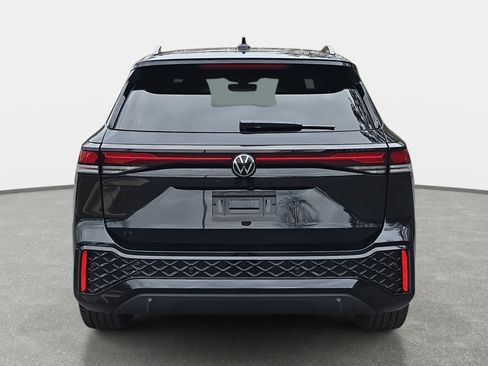 New 2026 Volkswagen Tiguan SE R-Line image 4