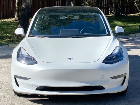 Used 2022 Tesla Model 3 Long Range image 2