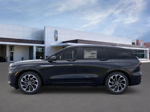 New 2026 Lincoln Nautilus Reserve AWD/4WD image 4