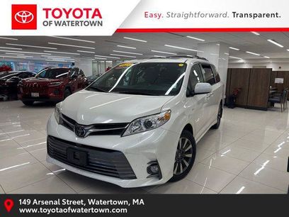 Certified 2020 Toyota Sienna XLE Premium w/ Carpet Mat Package