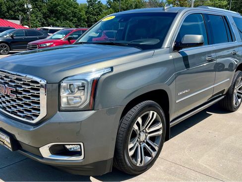 Used 2018 GMC Yukon Denali w/ Denali Ultimate Package image 3