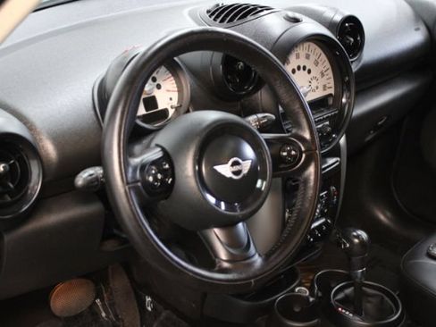 Used 2014 MINI Cooper Countryman FWD image 11
