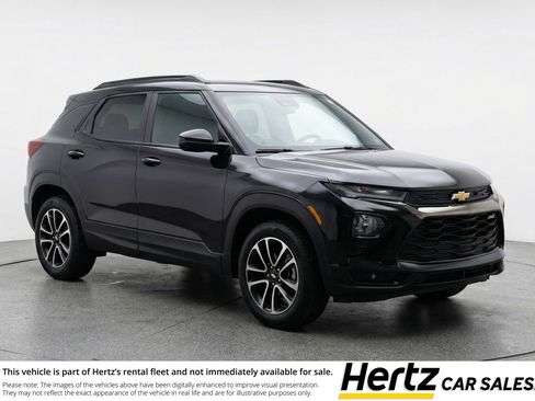 Used 2025 Chevrolet TrailBlazer LT FWD image 1