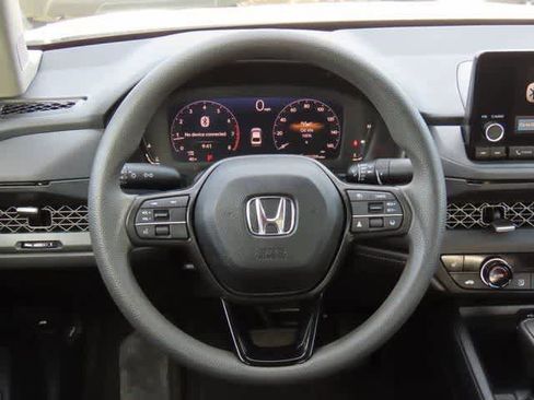 Certified 2023 Honda Accord EX image 17