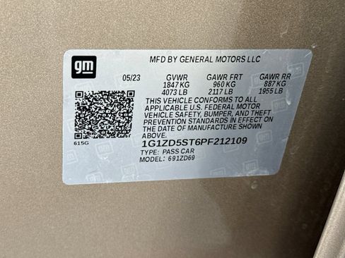 Used 2023 Chevrolet Malibu LT FWD image 35