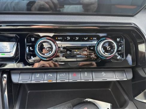 Certified 2024 GMC Sierra 2500 AT4 w/ AT4 Premium Plus Package image 15