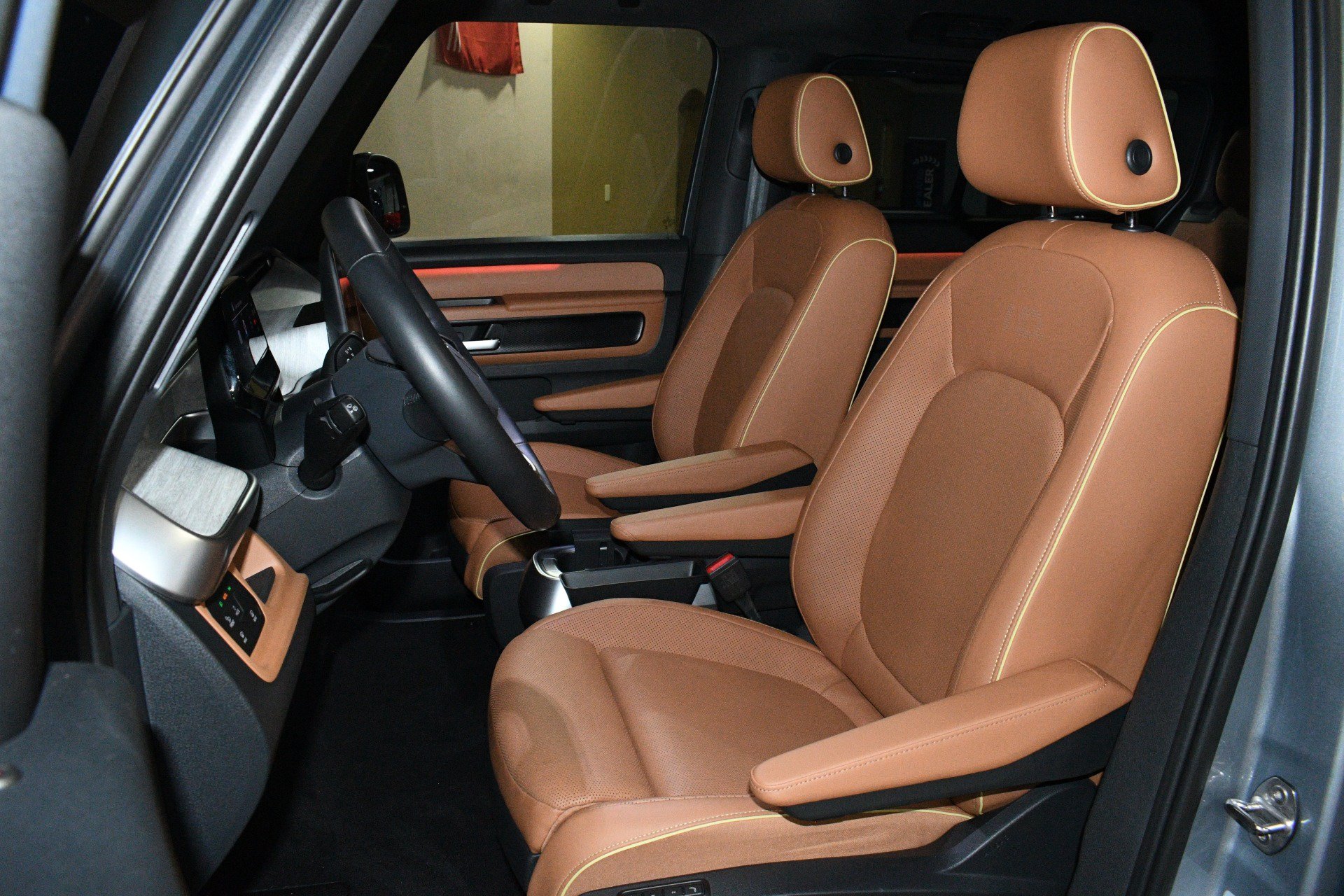 Used 2025 Volkswagen ID. Buzz Pro S RWD image 7
