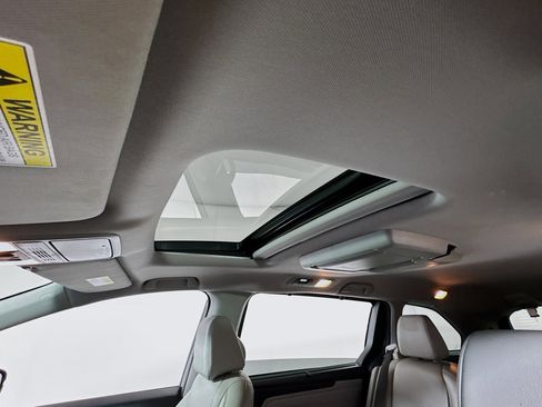 Used 2018 Honda Odyssey EX-L image 5